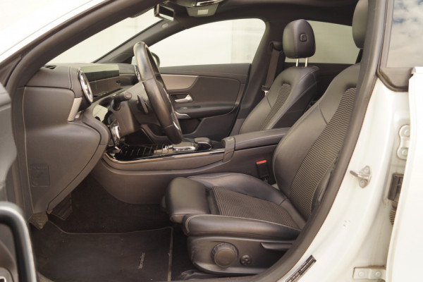 Mercedes-Benz CLA-Klasse Shooting Brake 180d Automaat Business Solution Progressive -PANO-