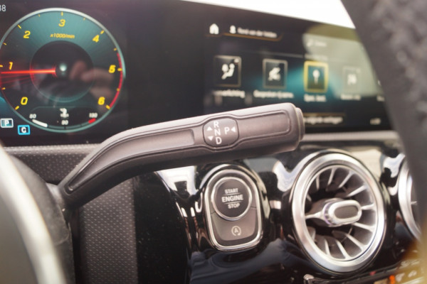 Mercedes-Benz CLA-Klasse Shooting Brake 180d Automaat Business Solution Progressive -PANO-