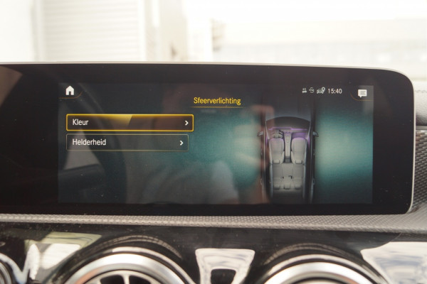 Mercedes-Benz CLA-Klasse Shooting Brake 180d Automaat Business Solution Progressive -PANO-