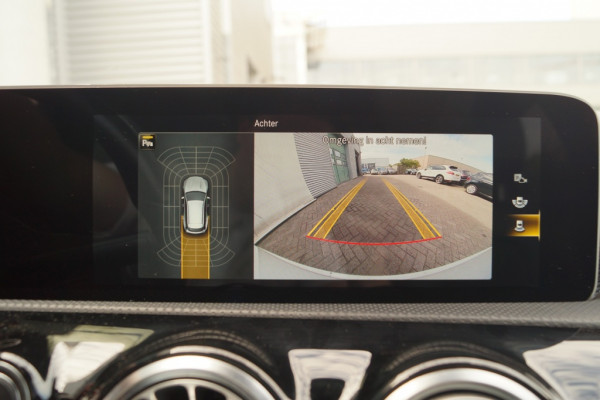 Mercedes-Benz CLA-Klasse Shooting Brake 180d Automaat Business Solution Progressive -PANO-