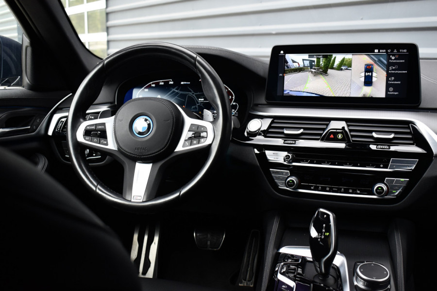 BMW 5 Serie 545e xDrive 394pk M Sport Plus | Laserlight | 20'' Velgen | 360 Camera | Comfort Zetels | Head-Up | Memory |