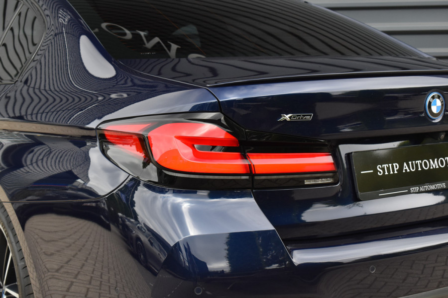 BMW 5 Serie 545e xDrive 394pk M Sport Plus | Laserlight | 20'' Velgen | 360 Camera | Comfort Zetels | Head-Up | Memory |