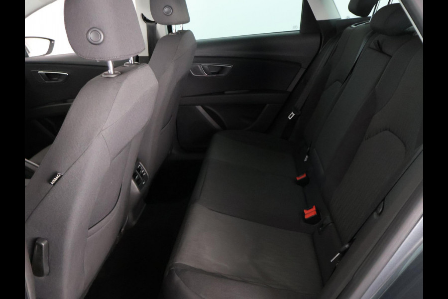 Seat León ST 1.0 EcoTSI Style Connect | Navigatie | Trekhaak | Parkeersensoren |