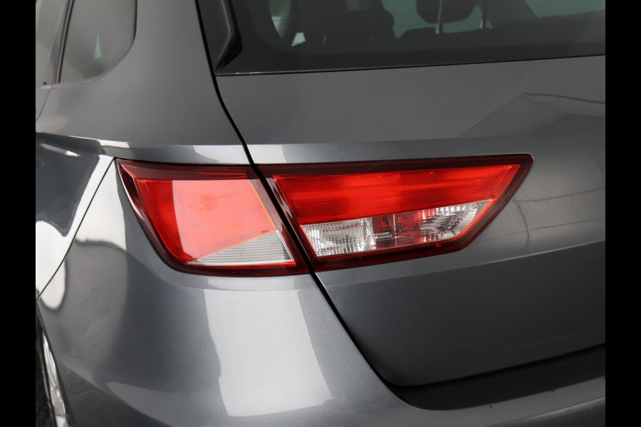 Seat León ST 1.0 EcoTSI Style Connect | Navigatie | Trekhaak | Parkeersensoren |