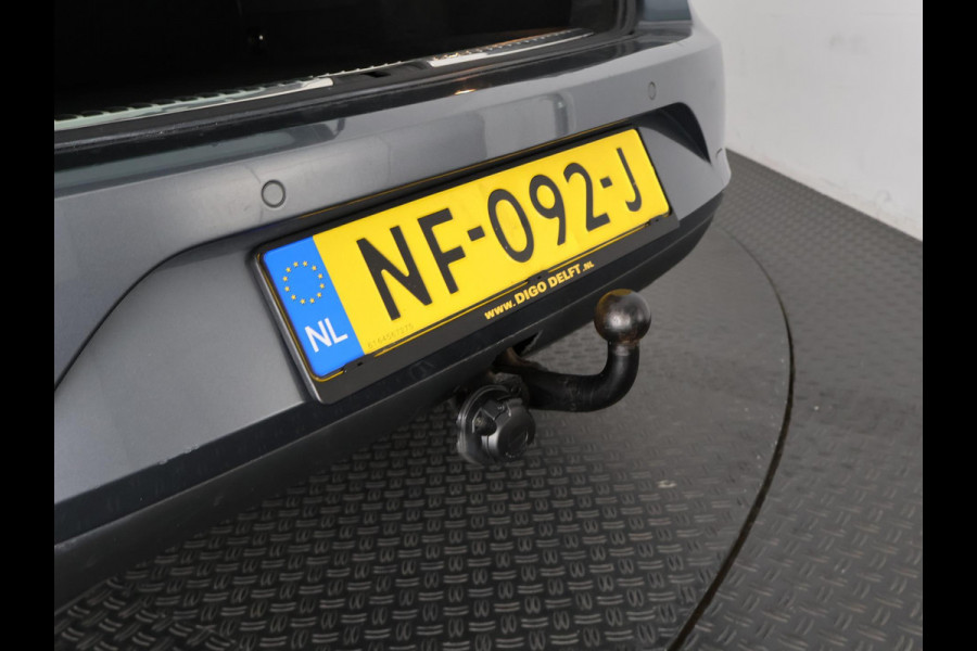 Seat León ST 1.0 EcoTSI Style Connect | Navigatie | Trekhaak | Parkeersensoren |