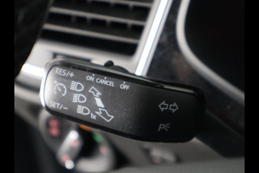 Seat León ST 1.0 EcoTSI Style Connect | Navigatie | Trekhaak | Parkeersensoren |