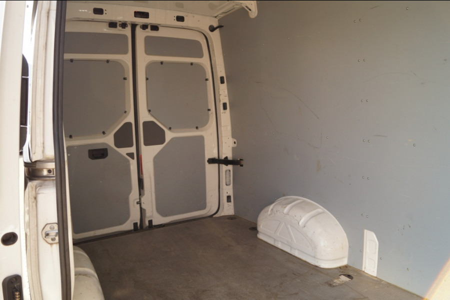 Volkswagen Crafter 35 2.0 TDI L3-H3 Edition -NAVI-AIRCO-