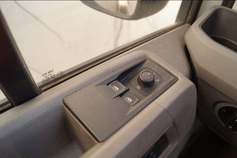 Volkswagen Crafter 35 2.0 TDI L3-H3 Edition -NAVI-AIRCO-