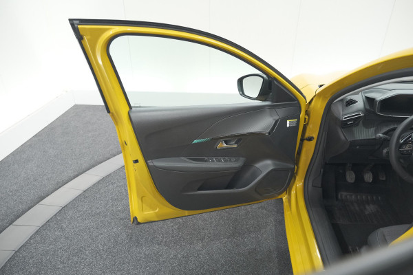 Peugeot 208 PureTech 100 Allure Pack | Adaptieve Cruise Control | Camera | Stoelverwarming | Apple Carplay | Parkeersensoren