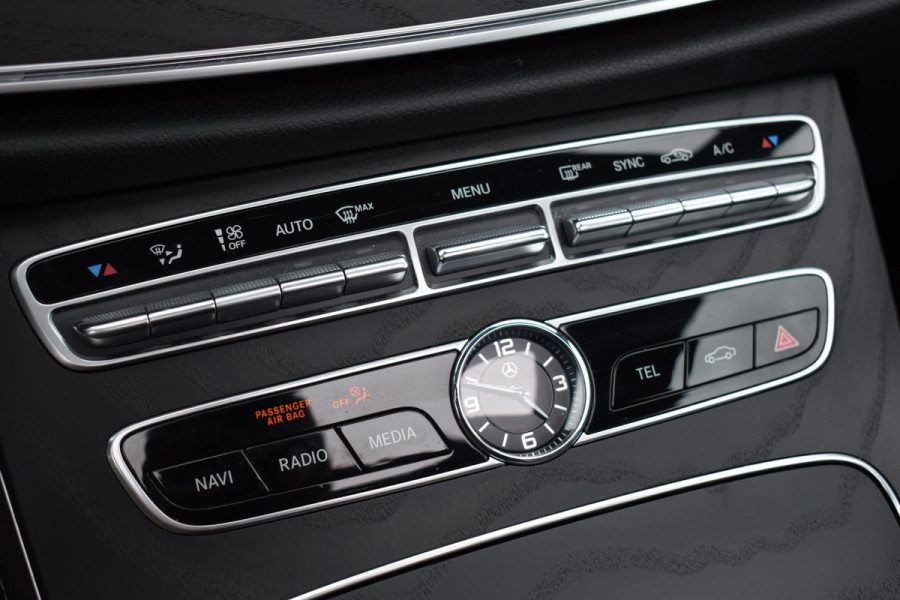 Mercedes-Benz E-Klasse Coupé 200 Edition 1 AMG Pano Sfeer Camera