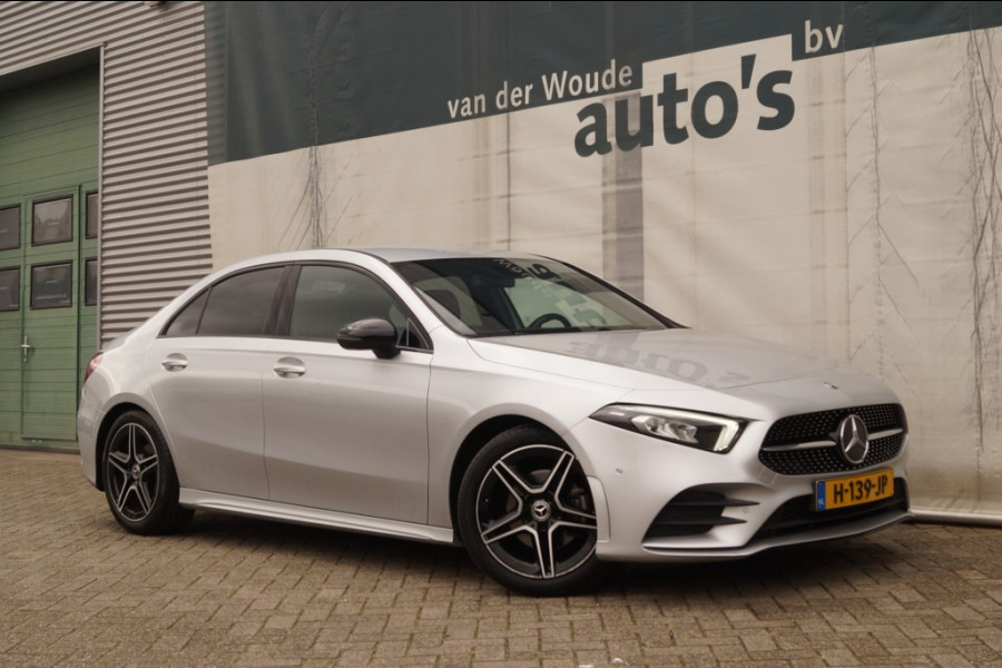 Mercedes-Benz A-Klasse 180 Automaat Business Solution AMG -NAVI-CAM-