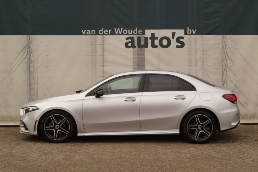 Mercedes-Benz A-Klasse 180 Automaat Business Solution AMG -NAVI-CAM-