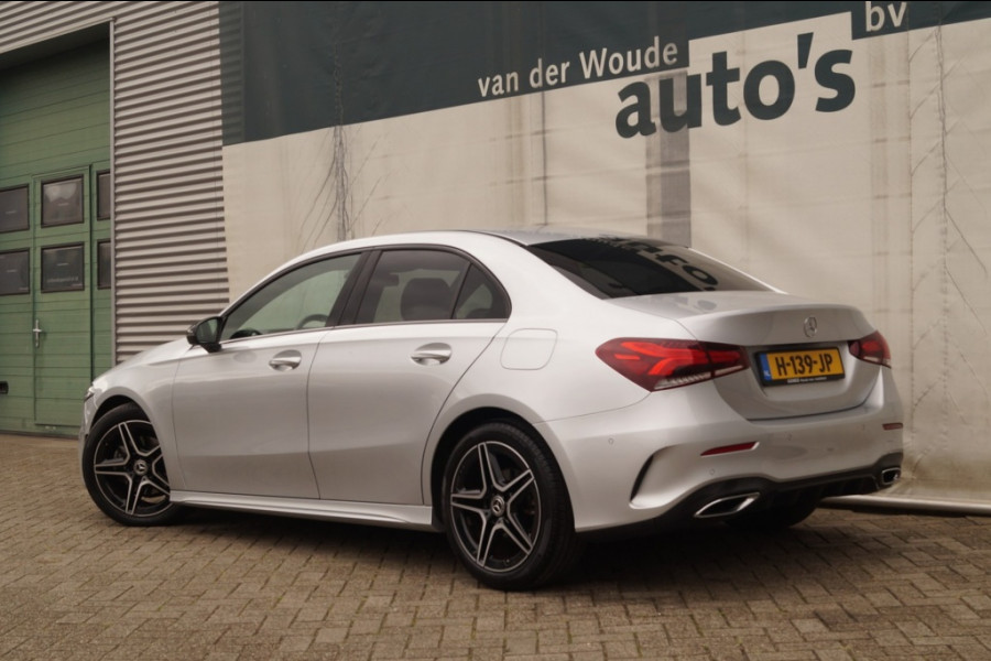 Mercedes-Benz A-Klasse 180 Automaat Business Solution AMG -NAVI-CAM-