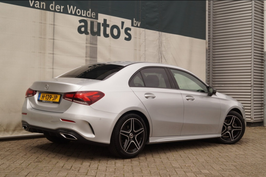 Mercedes-Benz A-Klasse 180 Automaat Business Solution AMG -NAVI-CAM-