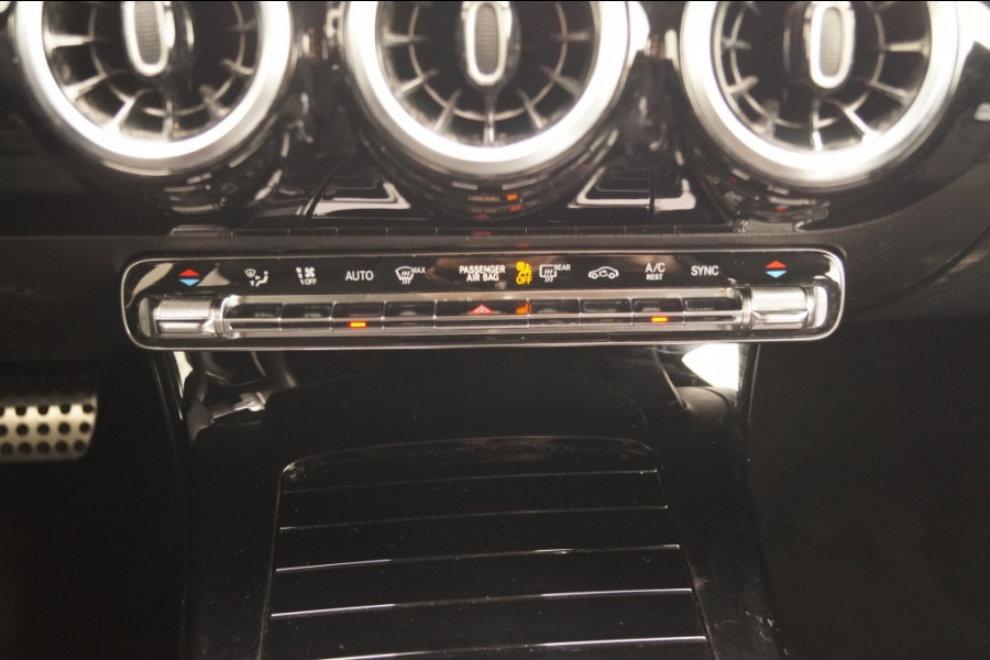 Mercedes-Benz A-Klasse 180 Automaat Business Solution AMG -NAVI-CAM-