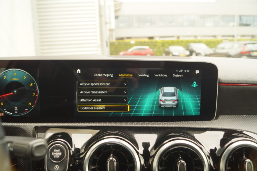 Mercedes-Benz A-Klasse 180 Automaat Business Solution AMG -NAVI-CAM-
