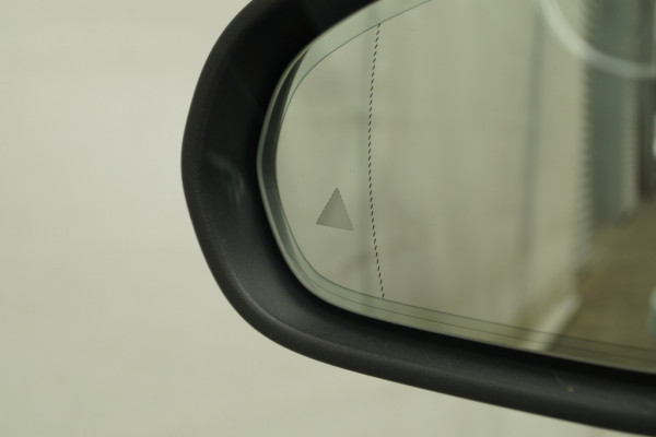 Mercedes-Benz A-Klasse 180 Automaat Business Solution AMG -NAVI-CAM-