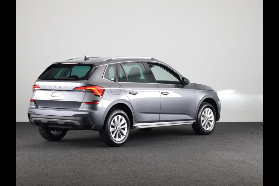 Škoda Kamiq Business Edition 1.0 TSI 115 pk 6 versn. Hand | Achteruitrijcamera | Elek. achterklep | Apple CarPlay