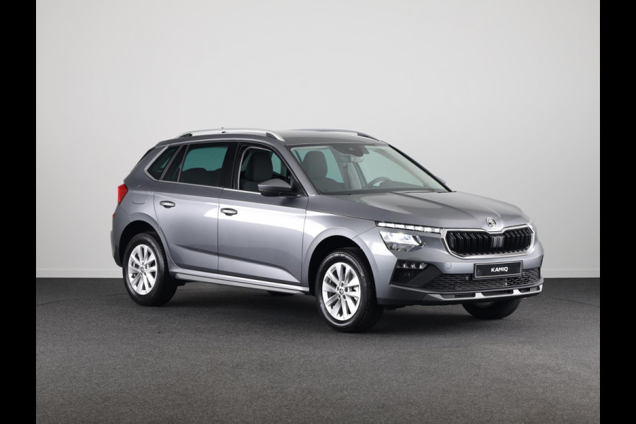 Škoda Kamiq Business Edition 1.0 TSI 115 pk 6 versn. Hand | Achteruitrijcamera | Elek. achterklep | Apple CarPlay