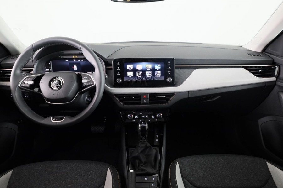 Škoda Kamiq Business Edition 1.0 TSI 115 pk 6 versn. Hand | Achteruitrijcamera | Elek. achterklep | Apple CarPlay
