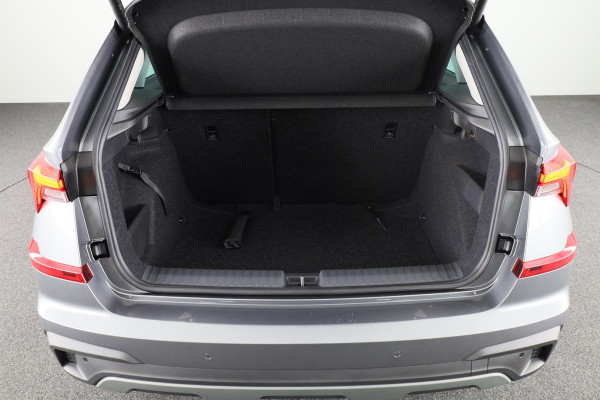 Škoda Kamiq Business Edition 1.0 TSI 115 pk 6 versn. Hand | Achteruitrijcamera | Elek. achterklep | Apple CarPlay