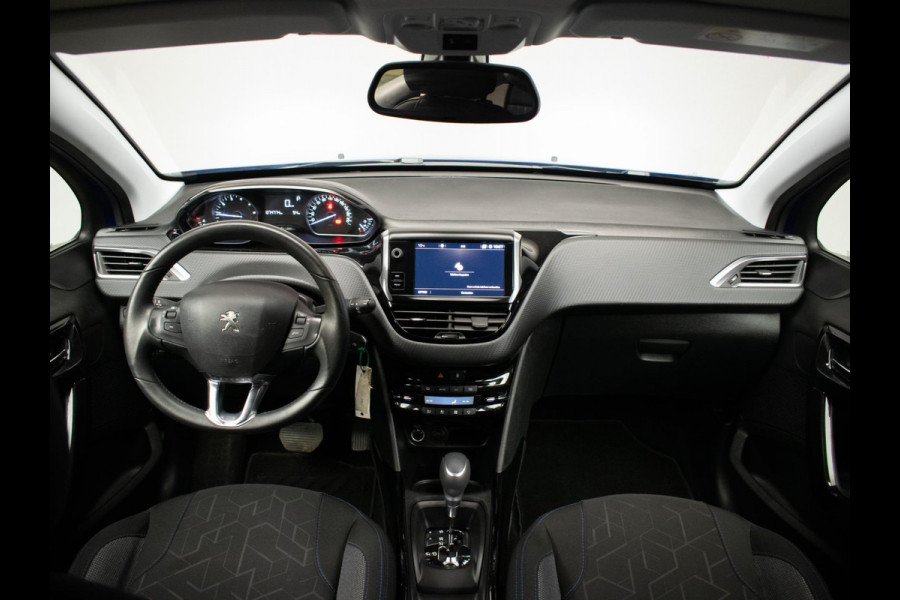 Peugeot 2008 1.2 PureTech Signature Sport (APPLE CARPLAY,NAVI,CRUISE,PDC,LED,LEDER,SPORTSTOELEN,GETINT,LM VELGEN,NETTE STAAT)