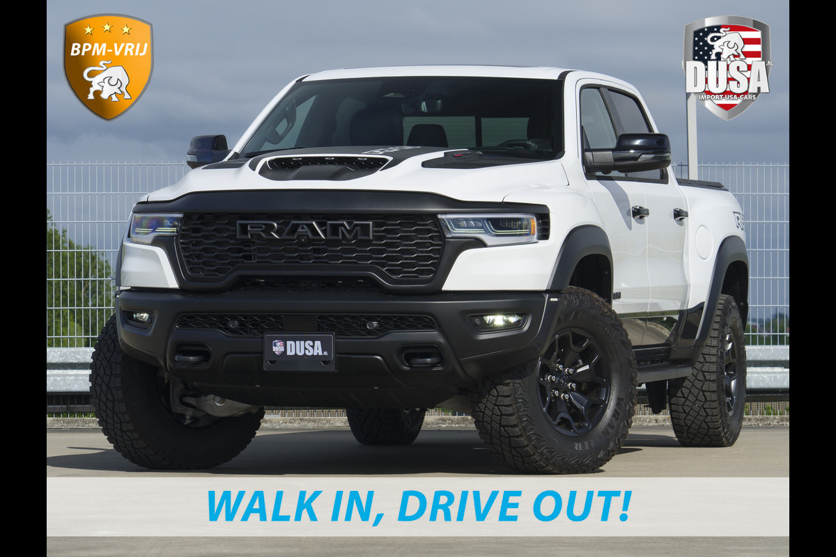 Dodge Ram | RHO | 3.0L Twin-Turbo I6 | 4x4 | Crew Cab TWIN-TURBO HIGH OUTPUT | Panoramadak | 14,4-inch Touchscreen | Passenger Display | Getoonde accessoires zijn verkrijgbaar tegen meerprijs Dodge Ram | RHO | 3.0L Twin-Turbo I6 | 4x4 | Crew Cab TWIN-TURBO HIGH OUTPUT | Panoramadak | 14,4-inch Touchscreen | Passenger Display | Getoonde accessoires zijn verkrijgbaar tegen meerprijs