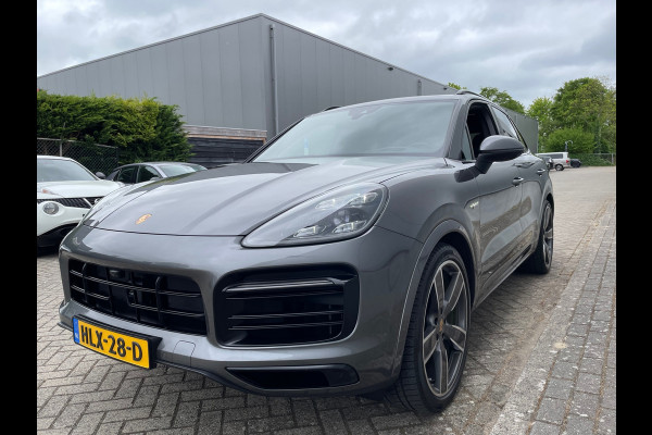 Porsche Cayenne 3.0 E-Hybrid / Panorama