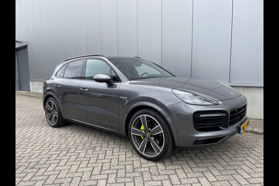 Porsche Cayenne 3.0 E-Hybrid / Panorama