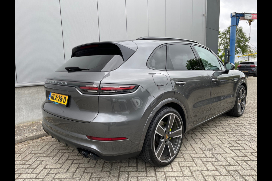Porsche Cayenne 3.0 E-Hybrid / Panorama