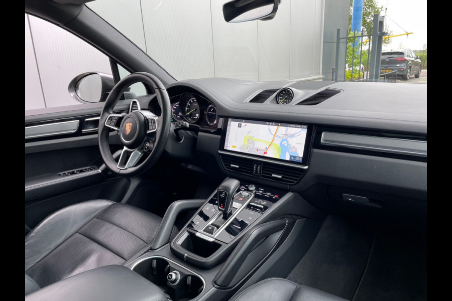 Porsche Cayenne 3.0 E-Hybrid / Panorama