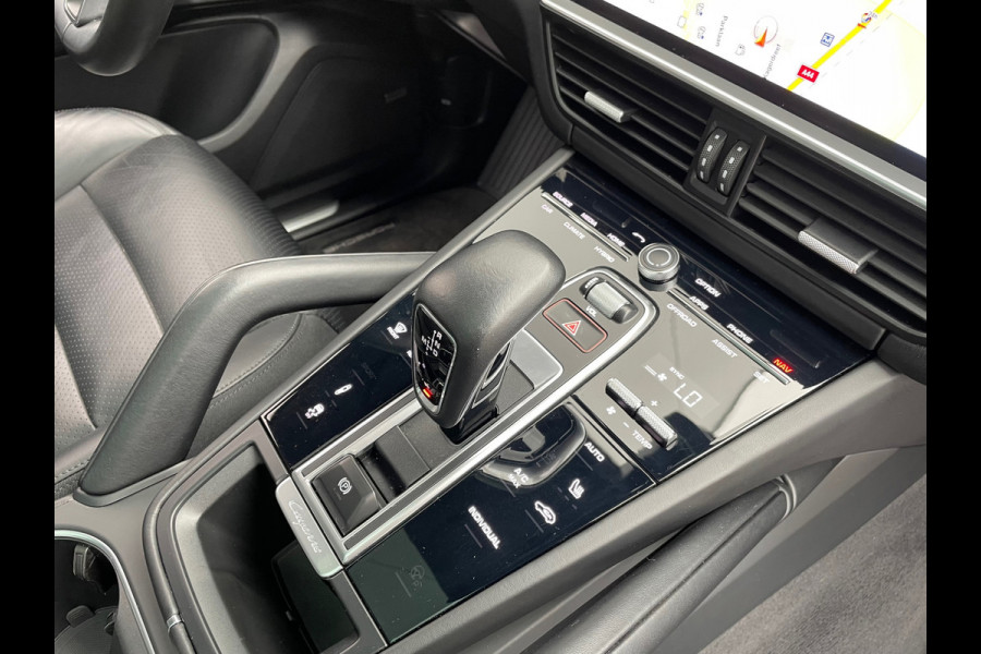 Porsche Cayenne 3.0 E-Hybrid / Panorama