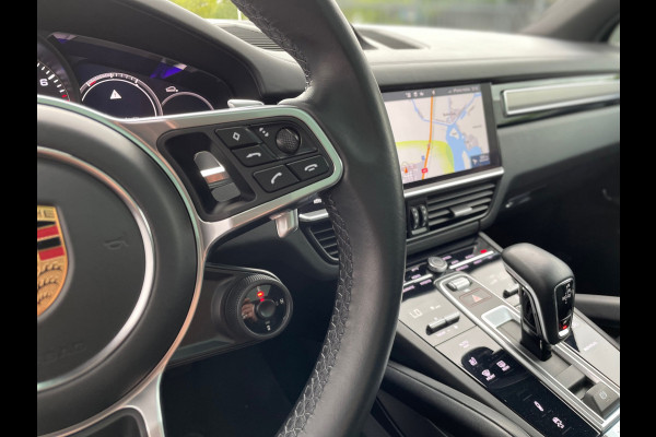 Porsche Cayenne 3.0 E-Hybrid / Panorama
