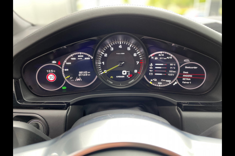 Porsche Cayenne 3.0 E-Hybrid / Panorama