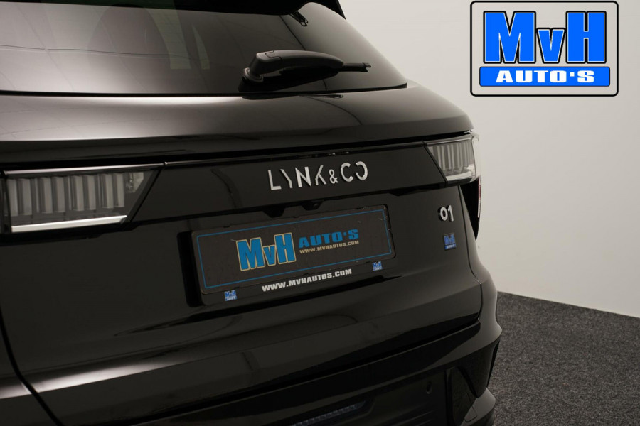 Lynk & Co 01 1.5 Plug-in Hybride|FULL BLACK|ZWARTE.HEMEL|NAP