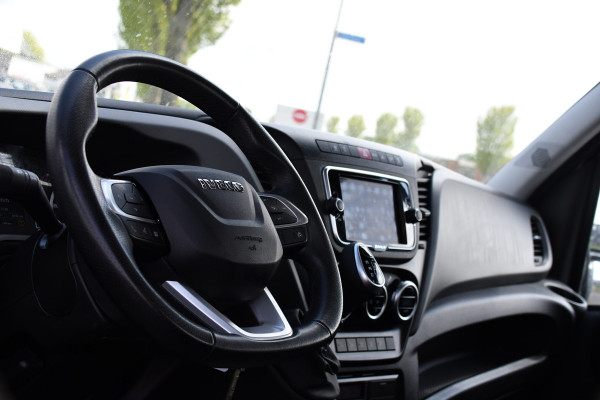 Iveco 40C18 Daily DL L4 Openlaadbak Camera, Cruise, LED, Carplay, 180PK, 3500kg Trekhaak, Clima, Automaat, Uniek! Chassis