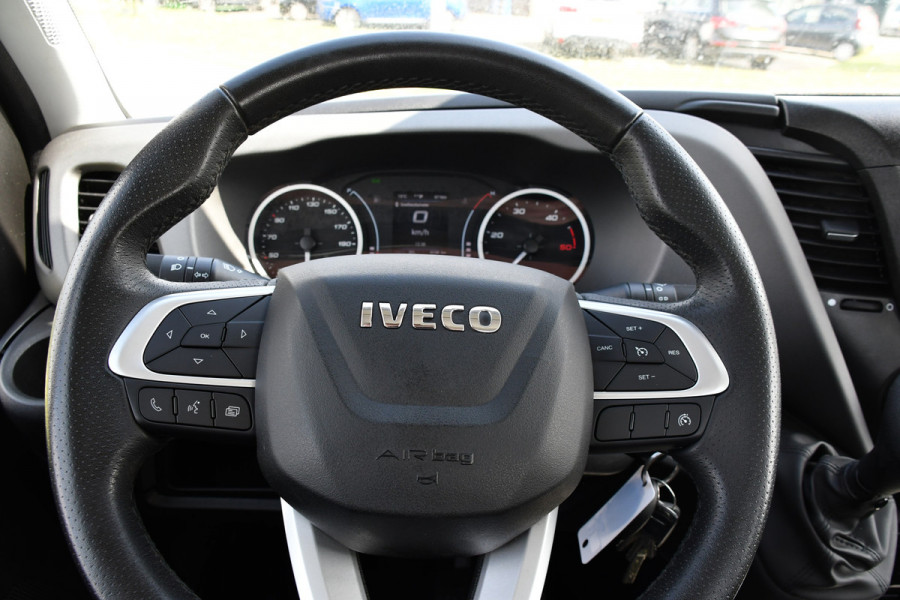 Iveco 40C18 Daily DL L4 Openlaadbak Camera, Cruise, LED, Carplay, 180PK, 3500kg Trekhaak, Clima, Automaat, Uniek! Chassis