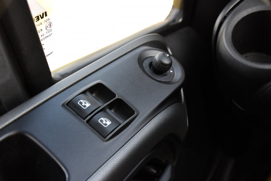 Iveco 40C18 Daily DL L4 Openlaadbak Camera, Cruise, LED, Carplay, 180PK, 3500kg Trekhaak, Clima, Automaat, Uniek! Chassis