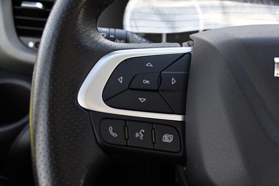 Iveco 40C18 Daily DL L4 Openlaadbak Camera, Cruise, LED, Carplay, 180PK, 3500kg Trekhaak, Clima, Automaat, Uniek! Chassis