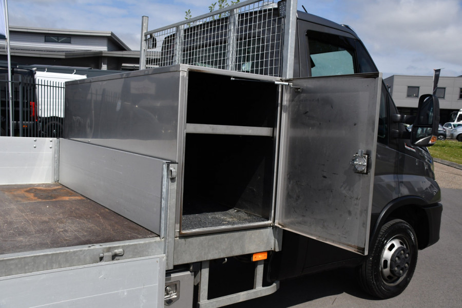 Iveco 40C18 Daily DL L4 Openlaadbak Camera, Cruise, LED, Carplay, 180PK, 3500kg Trekhaak, Clima, Automaat, Uniek! Chassis