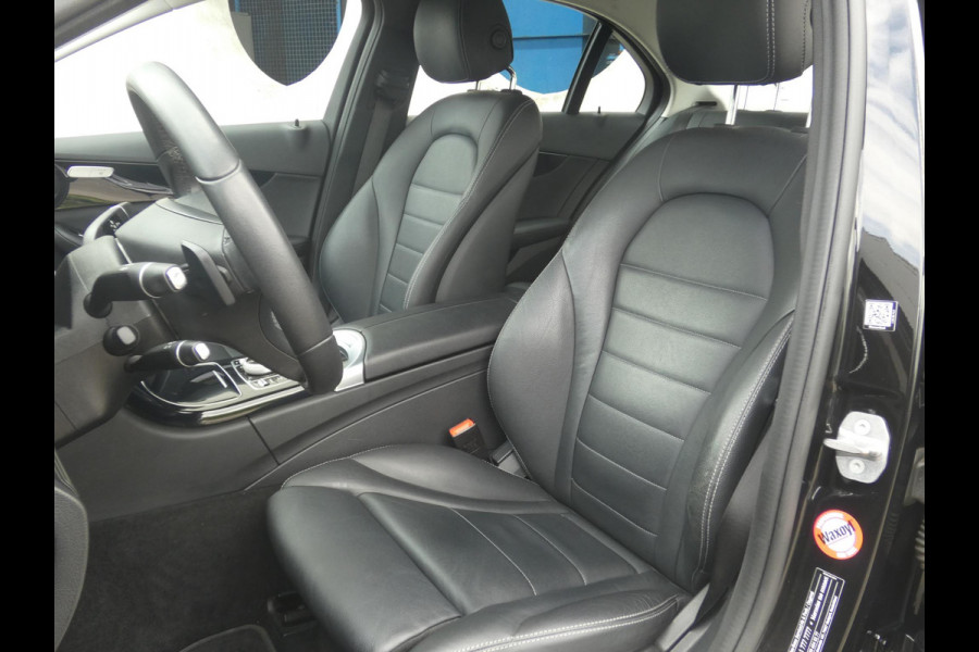 Mercedes-Benz C-Klasse 250 Ambition | LEDEREN BEKLEDING | NAVIGATIE | DEALER ONDERHOUDEN |
