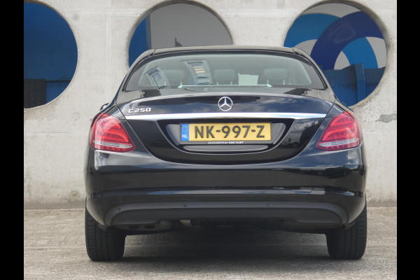 Mercedes-Benz C-Klasse 250 Ambition | LEDEREN BEKLEDING | NAVIGATIE | DEALER ONDERHOUDEN |