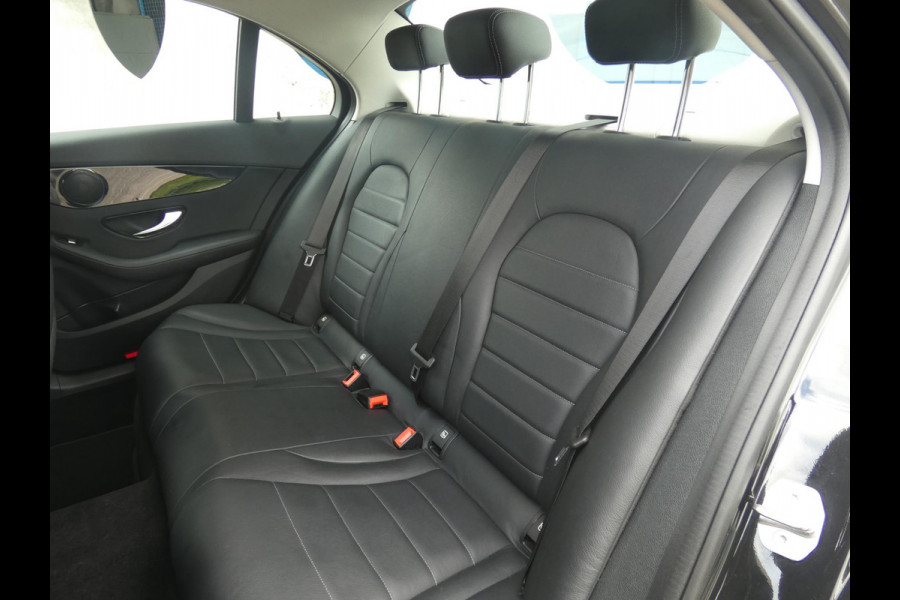 Mercedes-Benz C-Klasse 250 Ambition | LEDEREN BEKLEDING | NAVIGATIE | DEALER ONDERHOUDEN |
