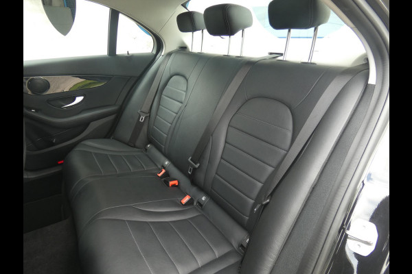 Mercedes-Benz C-Klasse 250 Ambition | LEDEREN BEKLEDING | NAVIGATIE | DEALER ONDERHOUDEN |