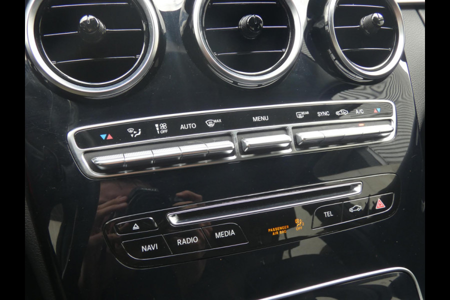Mercedes-Benz C-Klasse 250 Ambition | LEDEREN BEKLEDING | NAVIGATIE | DEALER ONDERHOUDEN |