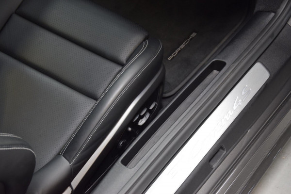 Porsche 911 992 3.0 Carrera 4 S *Sport Design Pakket*| Navi|ACC|Leder|Chrono|Approved|33000km!!