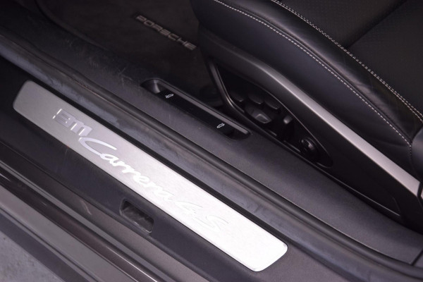 Porsche 911 992 3.0 Carrera 4 S *Sport Design Pakket*| Navi|ACC|Leder|Chrono|Approved|33000km!!