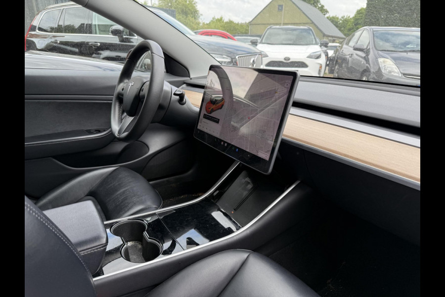 Tesla Model 3 Long Range AWD 75 kWh | Dodehoek detectie | Voorstoelen verwarmd |