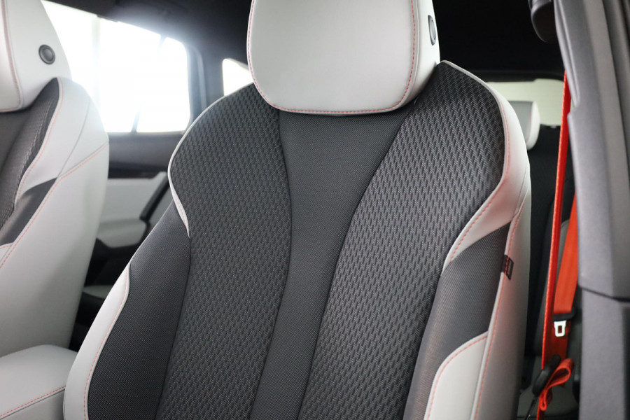 Škoda Enyaq 85 Business Edition 286 pk | Business upgrade pakket - ADVANCED | Panoramadak | Lodge | 20 inch lichtmetalen velgen