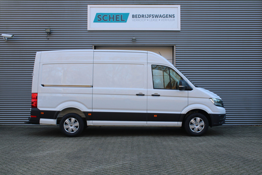 Volkswagen Crafter 35 2.0 TDI L3H3 177pk - Facelift - Navigatie - LED - Geveerde stoel - Virtual cockpit - Camera - Trekhaak - Stoelverwarming - Ri